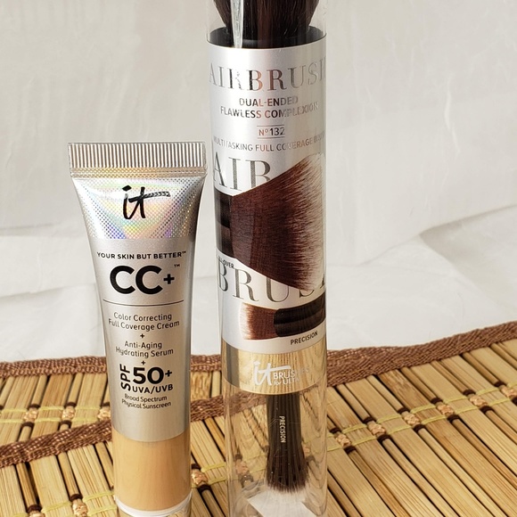 it cosmetics Other - it Cosmetics CC+ Cream & Brush (No. 132) - NIB